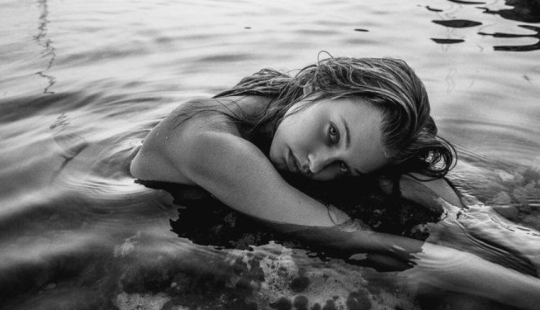 Beautiful erotica from the master of the nude genre Andy Kunar Beautiful erotica from the master of the nude genre Andy Kunar