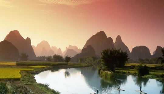 Beautiful landscapes of the Chinese river poets and artists