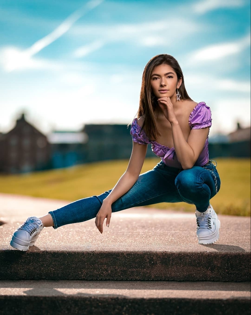 Beautiful photos of girls by Ron Hautau