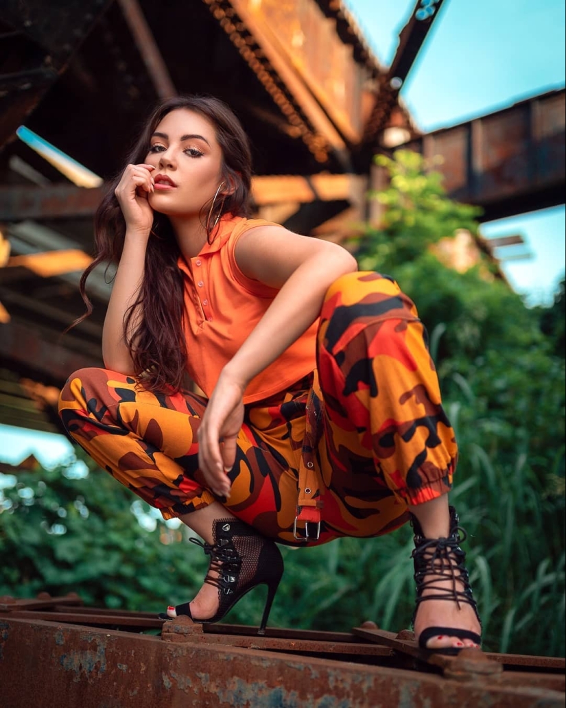 Beautiful photos of girls by Ron Hautau