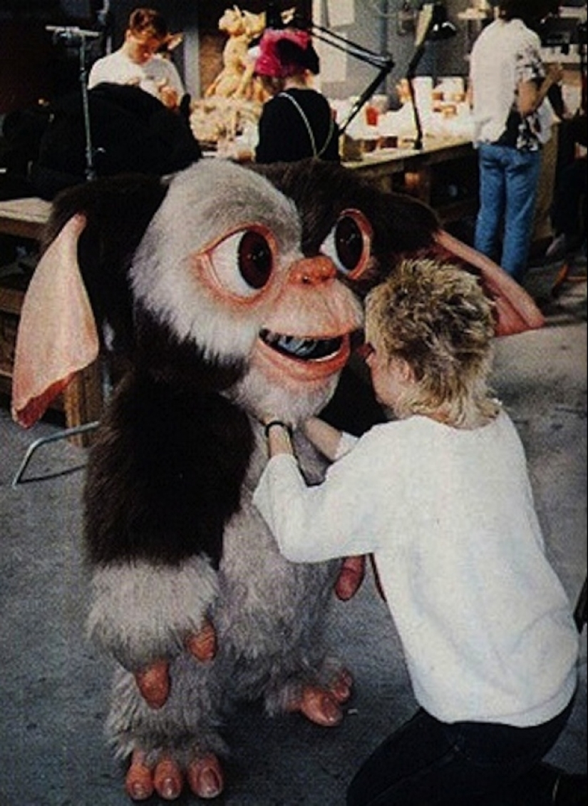 Behind the scenes of famous thrillers and horror films