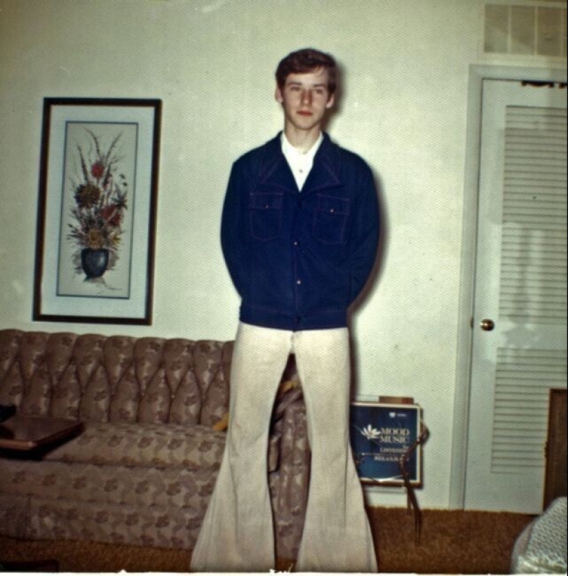 Bell-bottoms: the peak of fashion of the 70s and the symbol of the decade