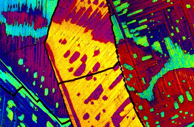 BevShots: Abstraction in a glass BevShots: Abstraction in a glass