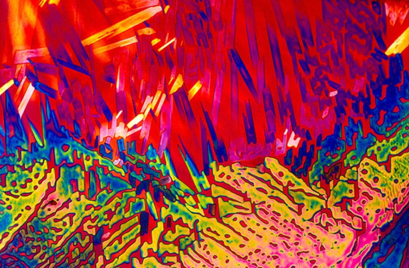 BevShots: Abstraction in a glass BevShots: Abstraction in a glass