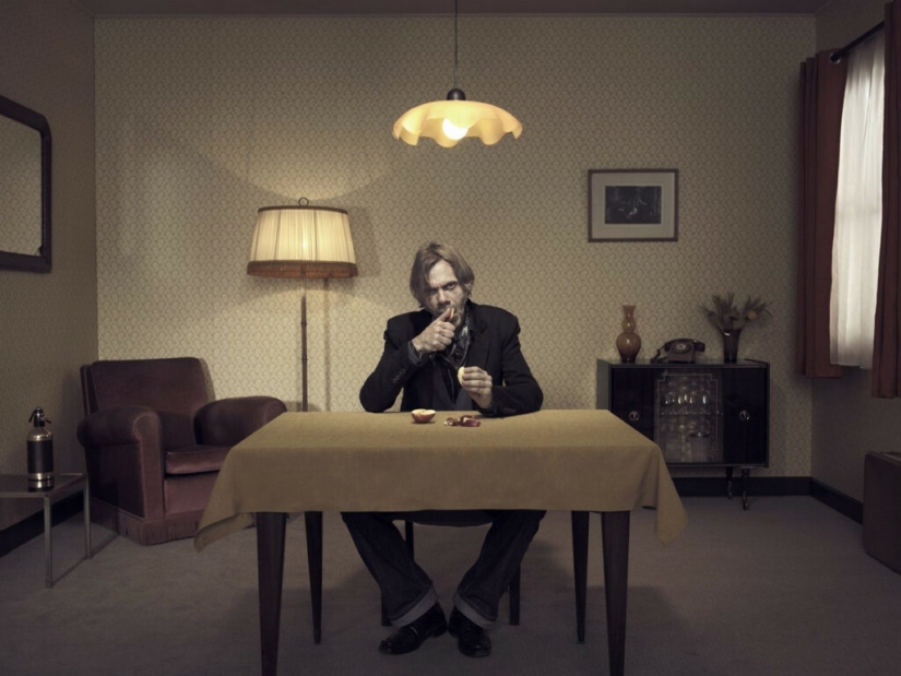 Bizarre and absurd photo project Room 42