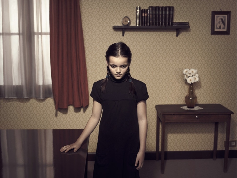 Bizarre and absurd photo project Room 42