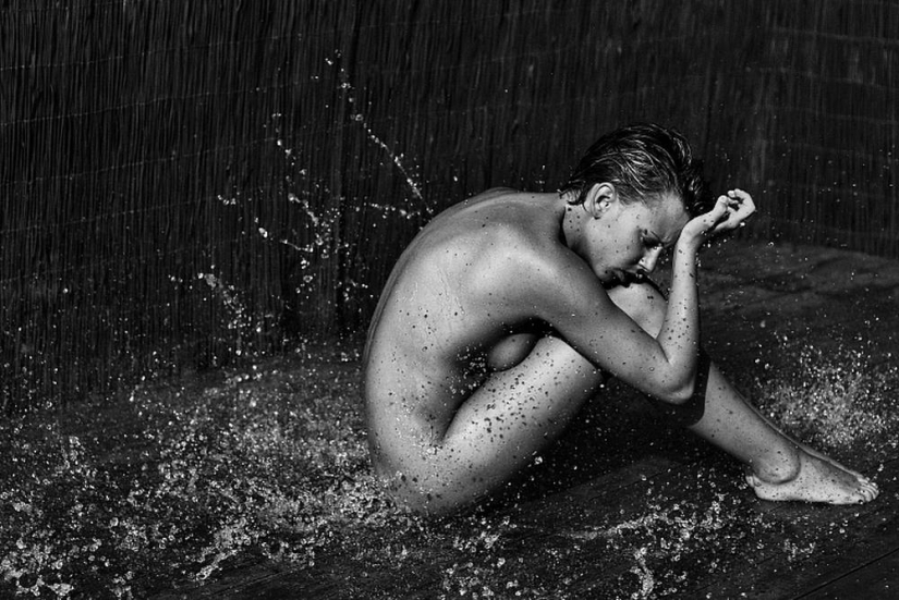 Black and white nude by Lukas Dvorak