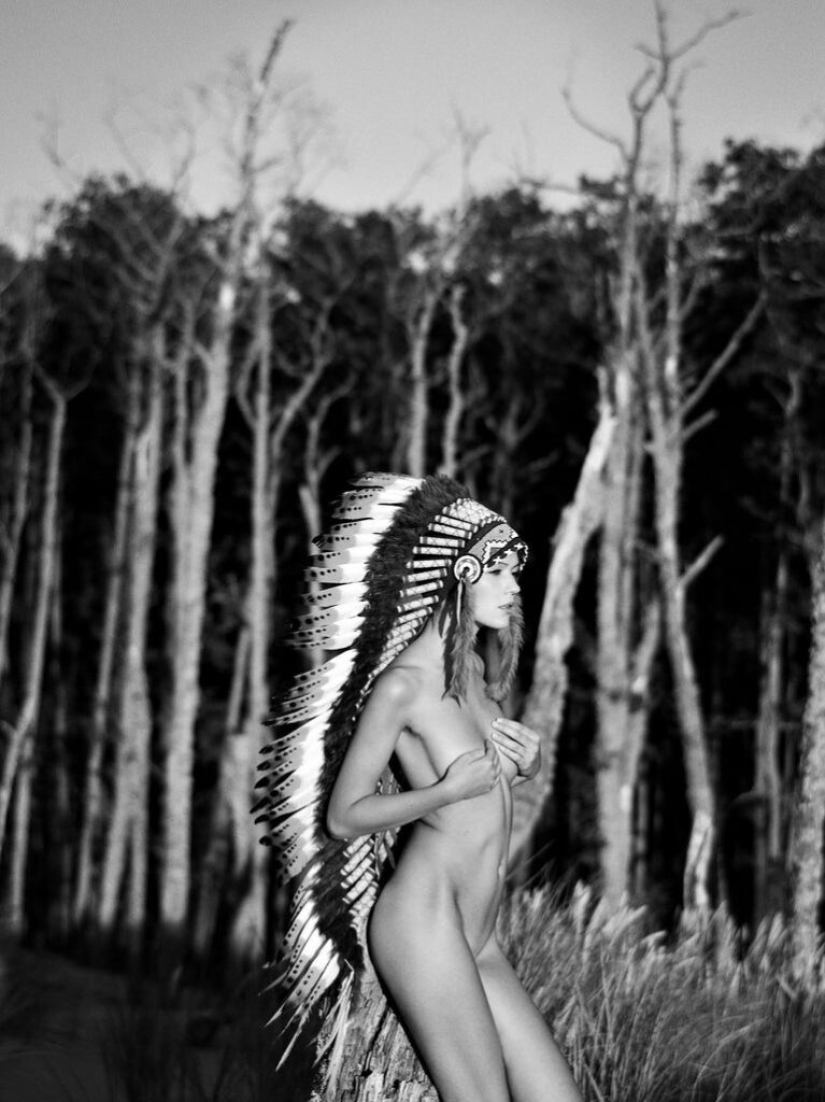 Black and white nude by Lukas Dvorak