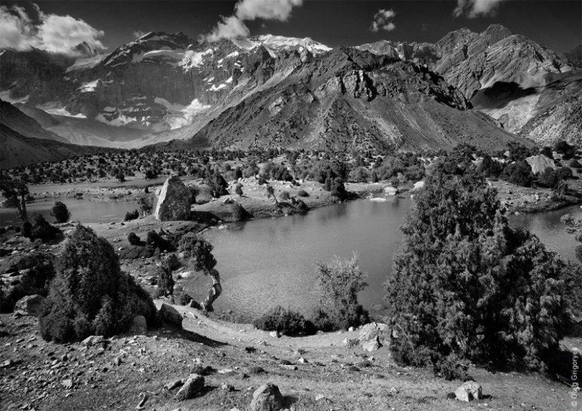 Black and white photography of mountains Black and white photography of mountains
