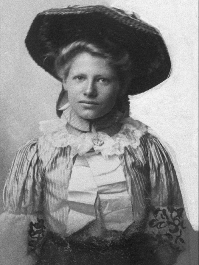 Black widow Belle Gunness who killed their own children, husbands and lovers 42