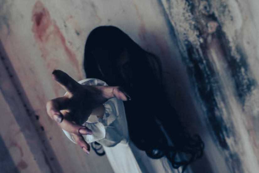 Bloody Mary: la historia detrás de la leyenda urbana más espeluznante y popular de Estados Unidos Bloody Mary: la historia detrás de la leyenda urbana más espeluznante y popular de Estados Unidos