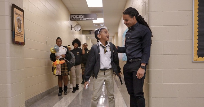 "Breaking Bad" por el contrario: la historia de un traficante de drogas que se convirtió en maestro "Breaking Bad" por el contrario: la historia de un traficante de drogas que se convirtió en maestro