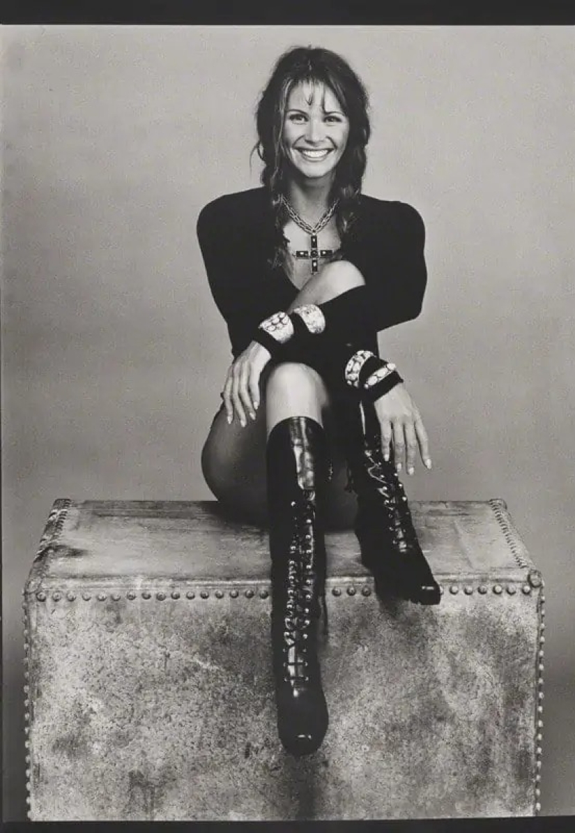 Britain's answer to Helmut Newton: beautiful and sensual photographs by Bob Carlos Clarke