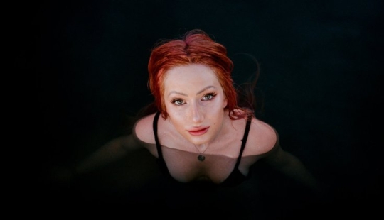Brock Sanders: a photographer who celebrates the natural beauty of women Brock Sanders: a photographer who celebrates the natural beauty of women