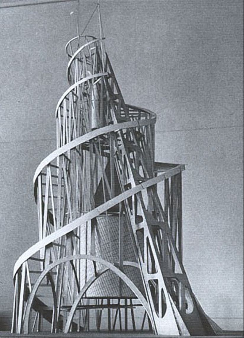 Buildings with a slope