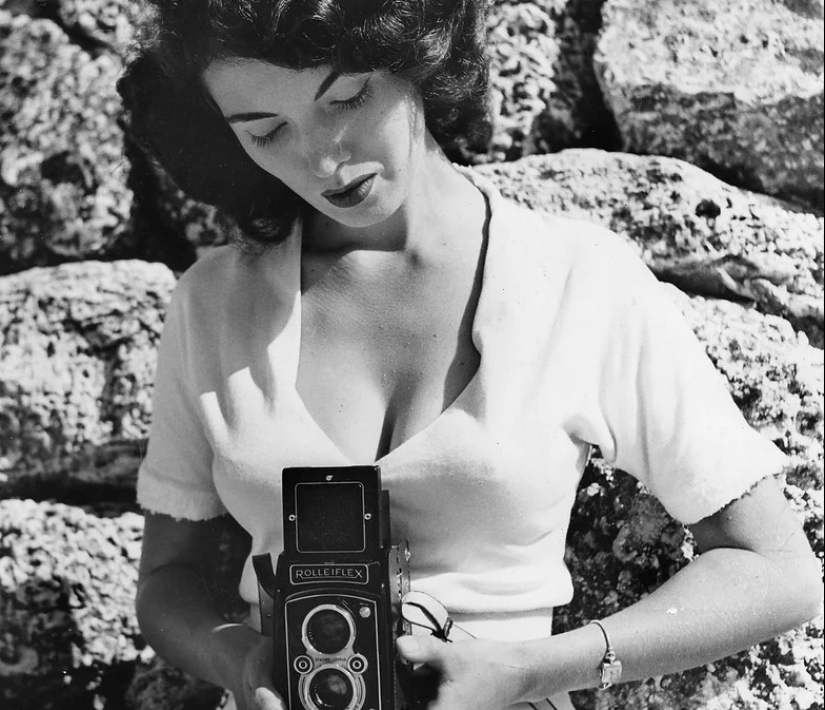 Bunny Yeager is the most beautiful photographer in the world Bunny Yeager is the most beautiful photographer in the world