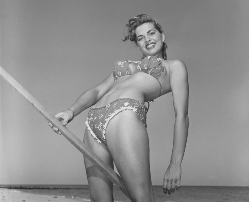 Bunny Yeager is the most beautiful photographer in the world Bunny Yeager is the most beautiful photographer in the world
