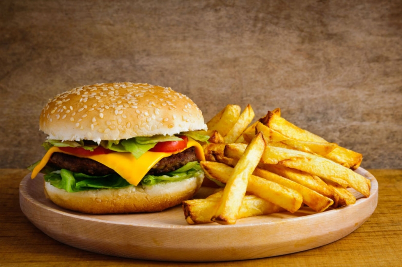 Burger: the history of the dish that conquered the whole world