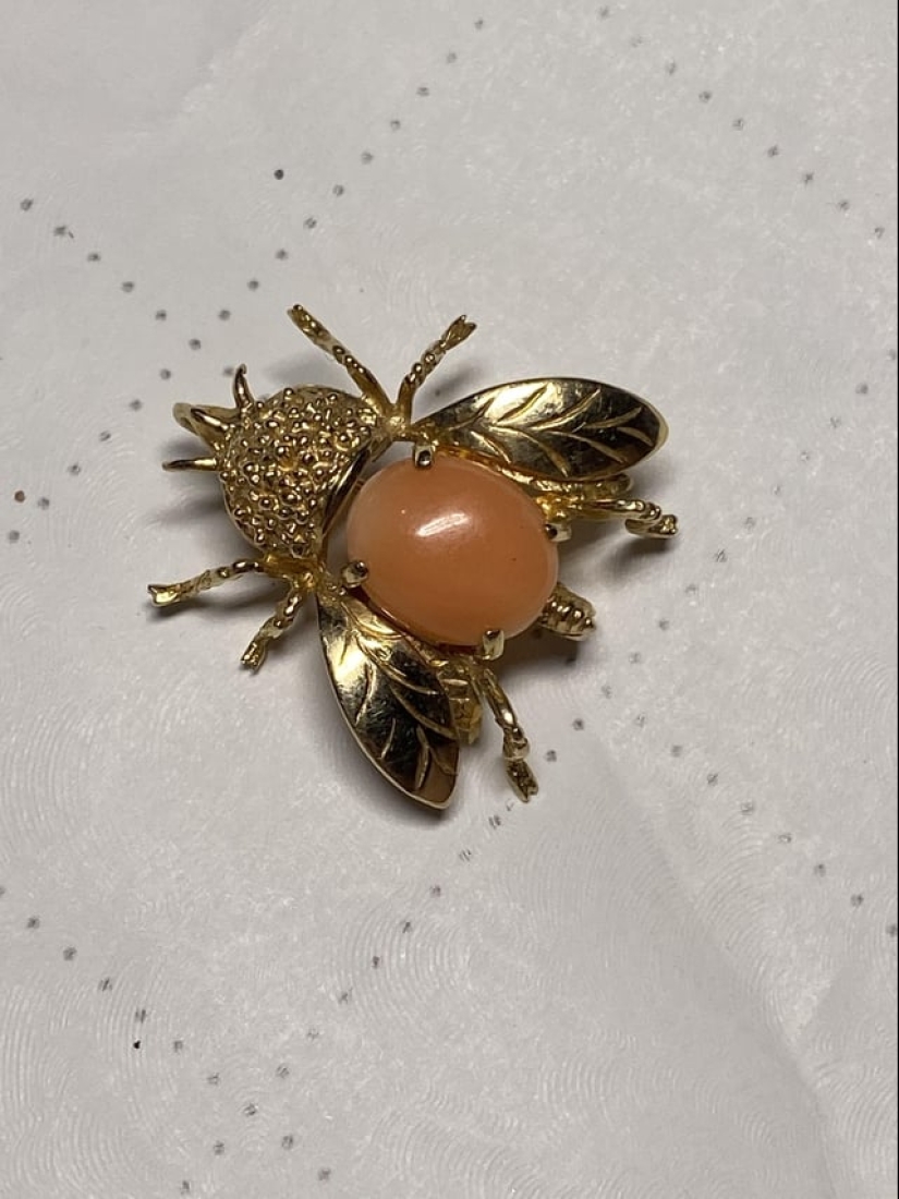 Buscaba cobre, encontré oro: 30 fotos de objetos antiguos y muy valiosos de mercadillos