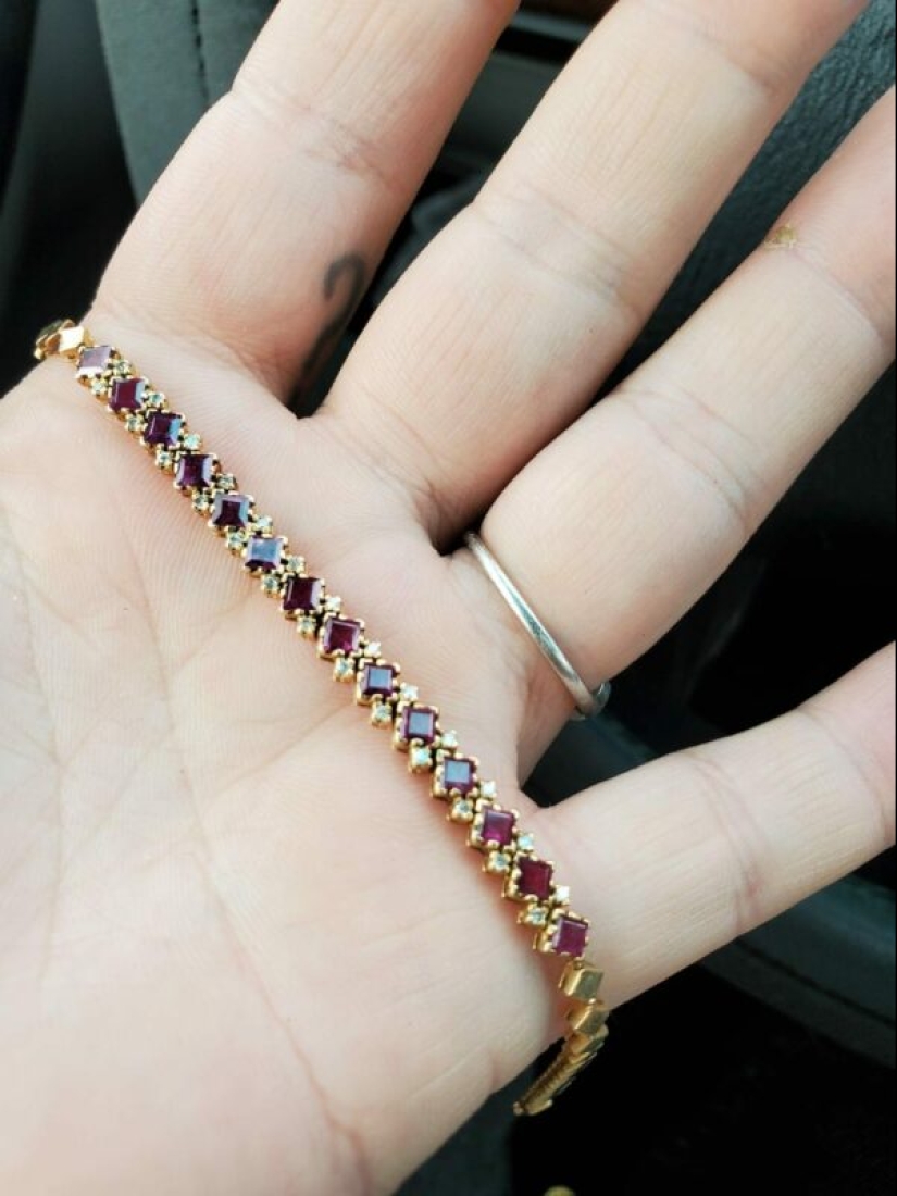 Buscaba cobre, encontré oro: 30 fotos de objetos antiguos y muy valiosos de mercadillos