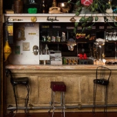 Cariño, he encogido a la cerveza: American miniatura hace una copia exacta de barras Cariño, he encogido a la cerveza: American miniatura hace una copia exacta de barras