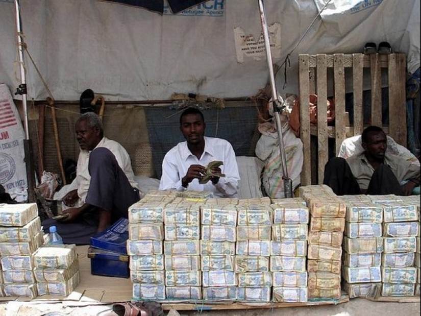 Cases of catastrophic hyperinflation that will remain in history