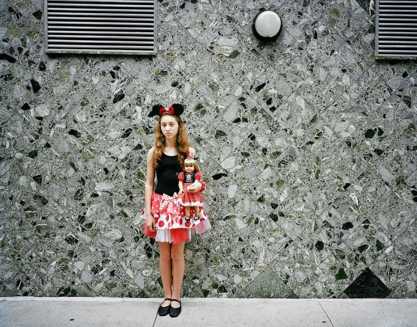 Chicas americanas y sus muñecas. Chicas americanas y sus muñecas.