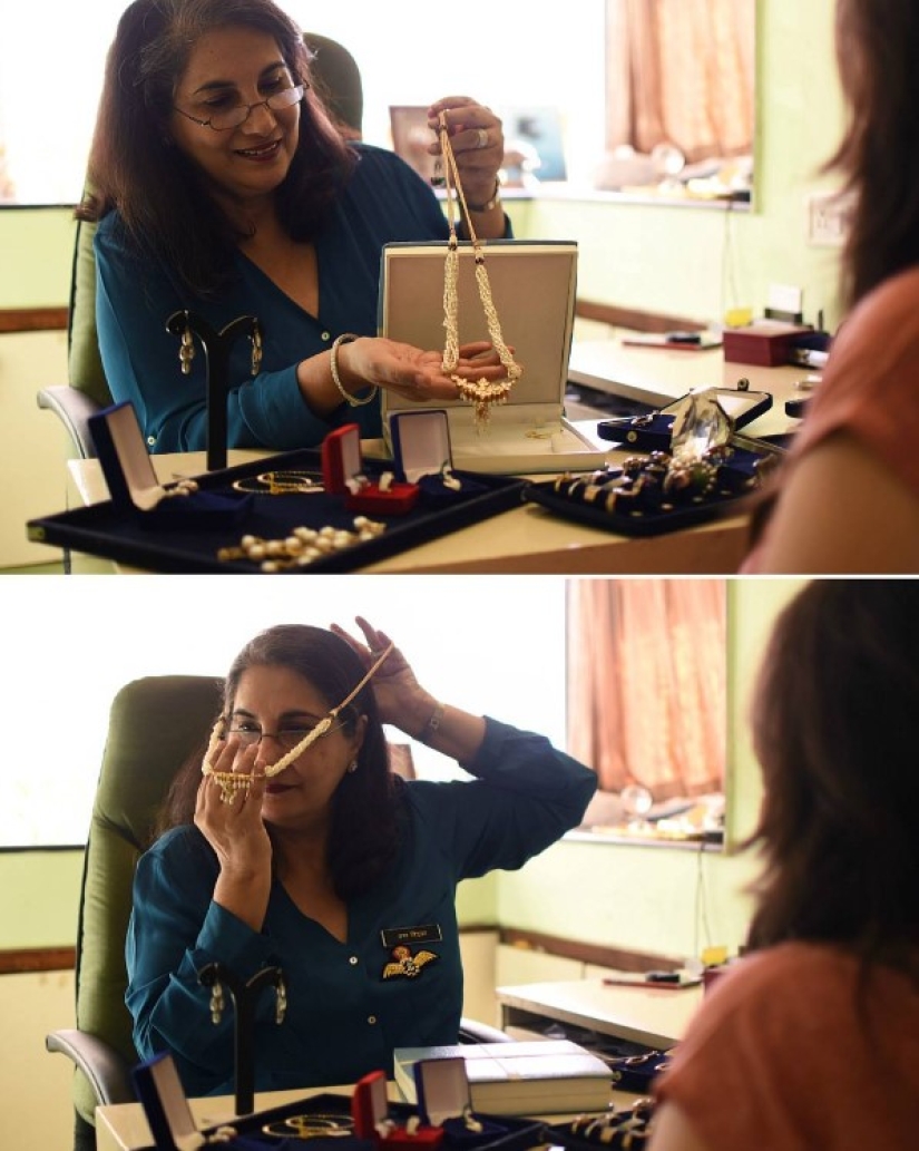 Childhood dreams of a profession vs. adult reality in a photo project by an Indian photographer Childhood dreams of a profession vs. adult reality in a photo project by an Indian photographer