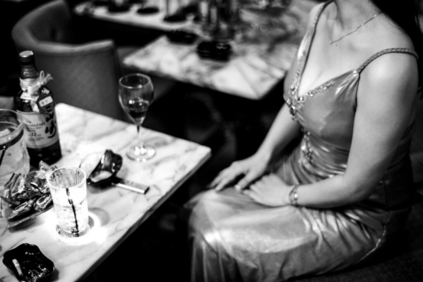 Chloe Jaffe and her intimate photos of yakuza women Chloe Jaffe and her intimate photos of yakuza women