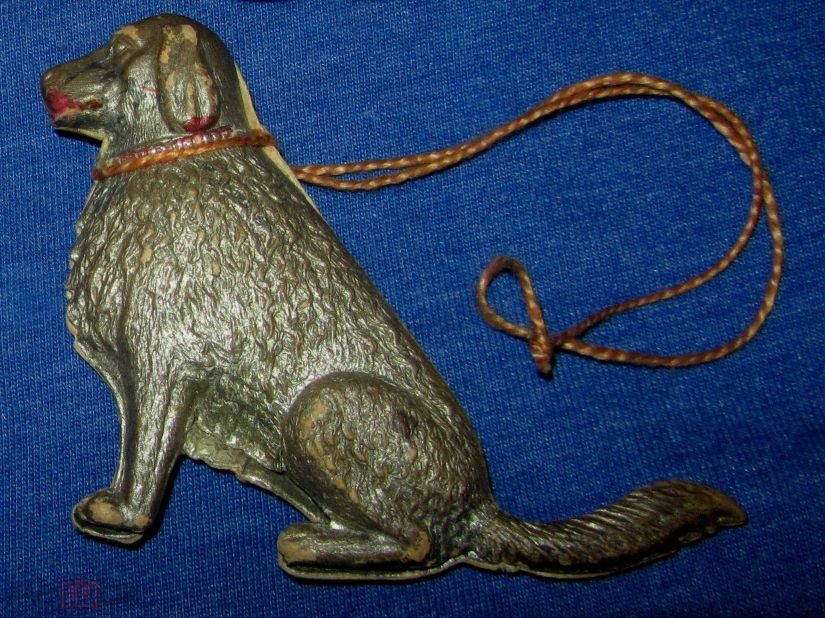 Christmas tree decorations you might throw away, but they&#39;re worth a ton of money
