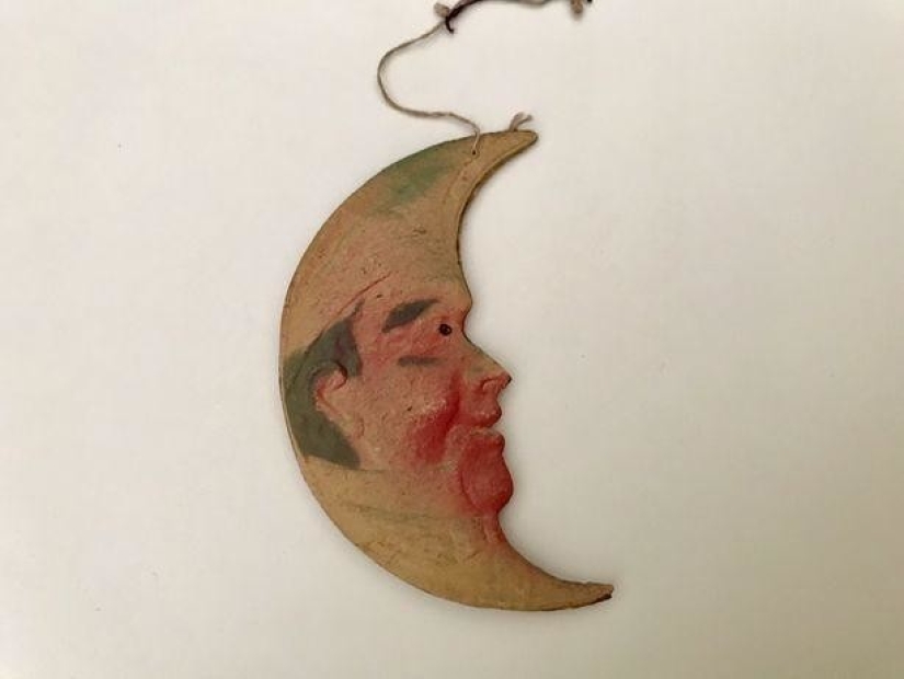 Christmas tree decorations you might throw away, but they&#39;re worth a ton of money