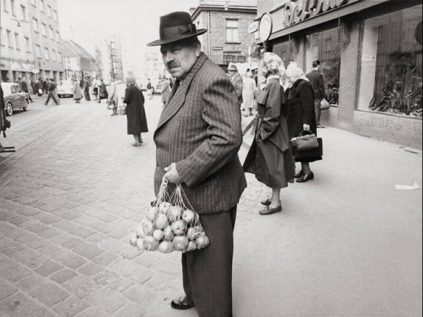 Ciudad, café y gente: Franz Hubmann y sus fotografías que marcaron época Ciudad, café y gente: Franz Hubmann y sus fotografías que marcaron época