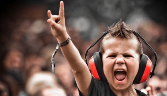 Cómo apareció el gesto de "cabra" y qué significa