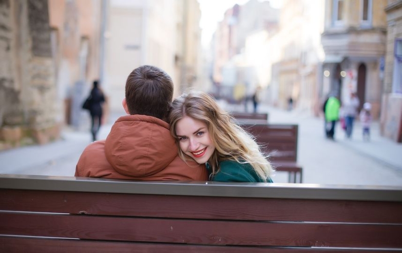 Cómo casarse: 129 consejos de los años 50 que las mujeres todavía usan hoy