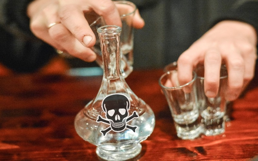 Cómo detectar metanol en una bebida alcohólica en casa Cómo detectar metanol en una bebida alcohólica en casa