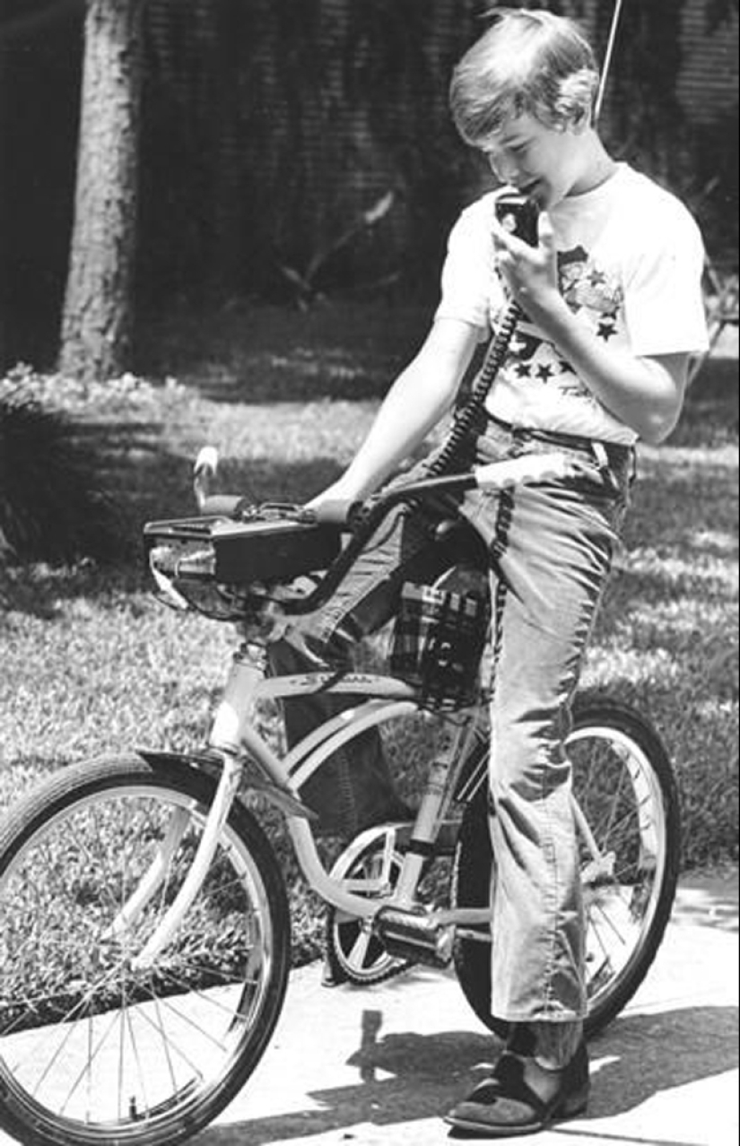 Cómo la gente esperaba los teléfonos móviles: 18 fotos del pasado