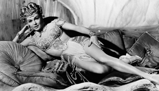 Cómo la hija de un minero Lana Turner se convirtió en una estrella de Hollywood y el sueño de los soldados estadounidenses Cómo la hija de un minero Lana Turner se convirtió en una estrella de Hollywood y el sueño de los soldados estadounidenses