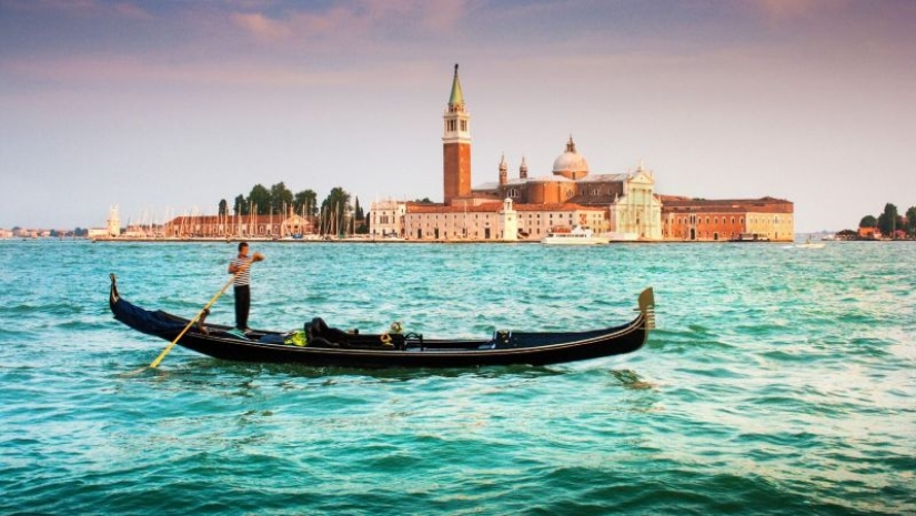 Cómo se crean las góndolas venecianas y cómo convertirse en gondolero Cómo se crean las góndolas venecianas y cómo convertirse en gondolero