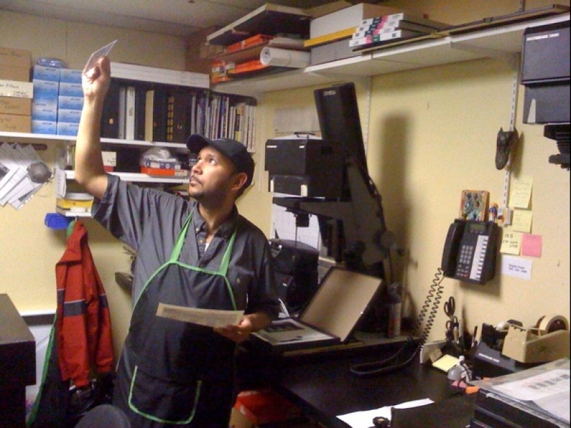 Cómo se editaron imágenes icónicas del pasado en la sala de revelado Cómo se editaron imágenes icónicas del pasado en la sala de revelado