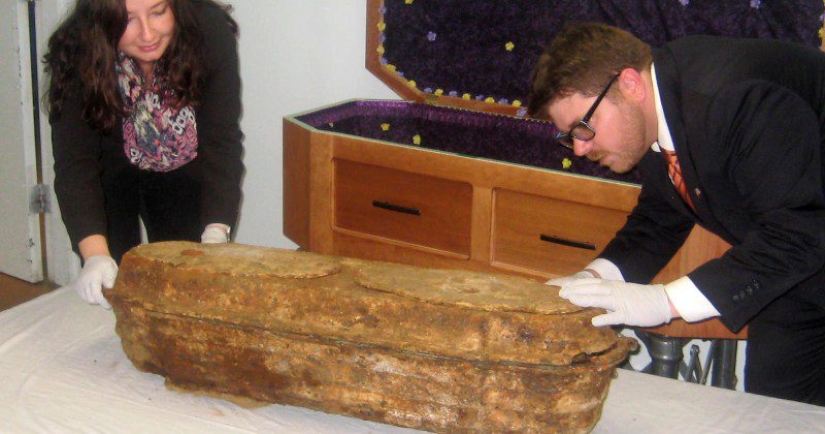 Cómo se reveló el misterio de la chica del ataúd de cristal