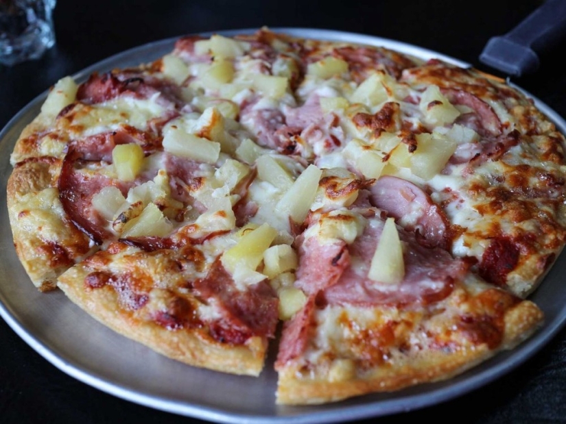 Cómo se sirve la pizza en diferentes países del mundo Cómo se sirve la pizza en diferentes países del mundo