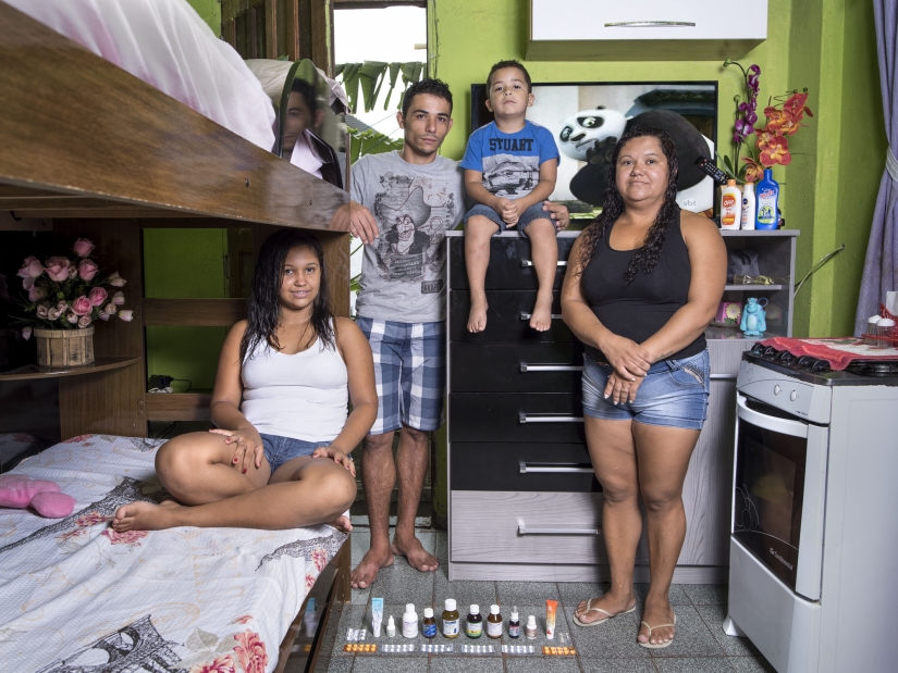 Cómo se trata a las personas en diferentes países: un fotógrafo de viajes mostró botiquines de primeros auxilios en el hogar