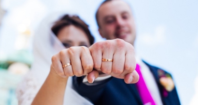 Cómo se usaban los anillos de boda en diferentes épocas en diferentes países