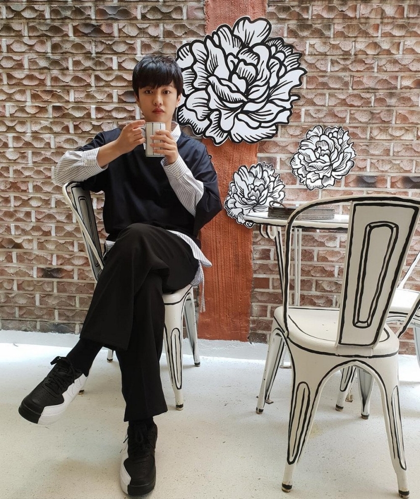 Cómo se ve un café cómico bidimensional en Seúl Cómo se ve un café cómico bidimensional en Seúl