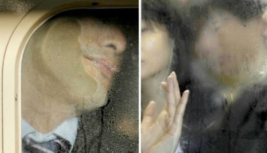 ¿Cómo se ve un enamoramiento normal en el metro de Tokio?