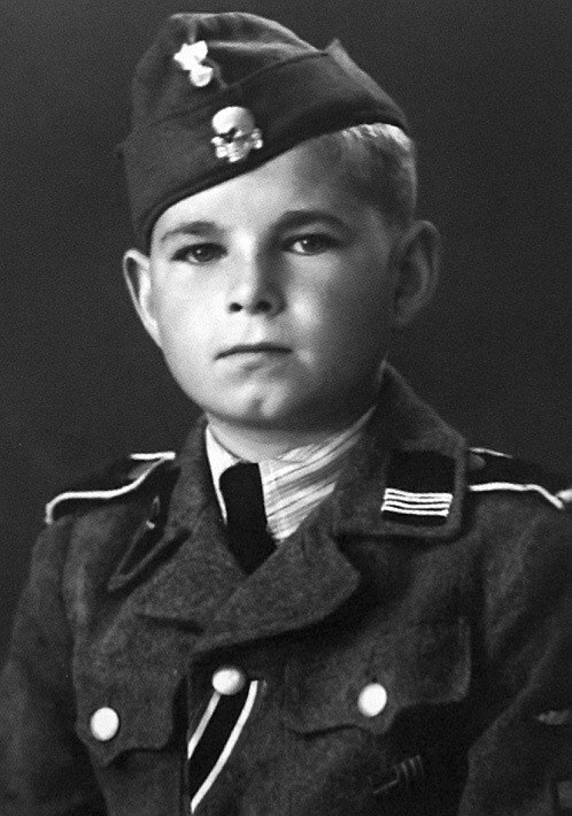 Cómo un niño judío Ilya Halperin se convirtió en el hijo de un regimiento de las SS y "el nazi más joven del Reich" Cómo un niño judío Ilya Halperin se convirtió en el hijo de un regimiento de las SS y "el nazi más joven del Reich"