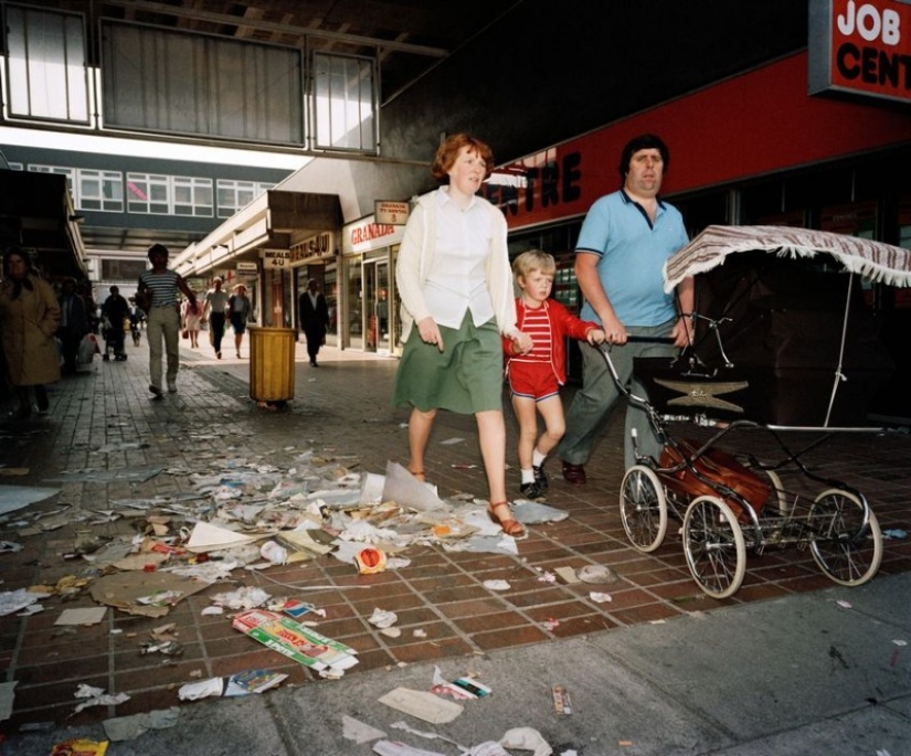 Cómo vivía el Liverpool a principios de los 80: fotos sinceras del controvertido fotoperiodista Martin Parr