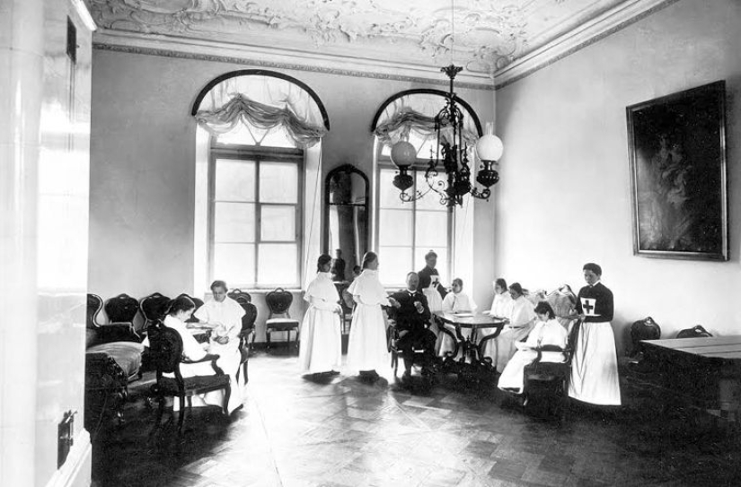 ¿Cómo vivían realmente las jóvenes de los institutos de doncellas nobles? ¿Cómo vivían realmente las jóvenes de los institutos de doncellas nobles?
