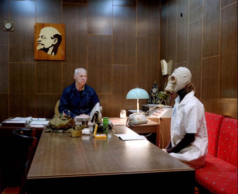 Collective amnesia: a photographer from Latvia dramatized the Soviet past