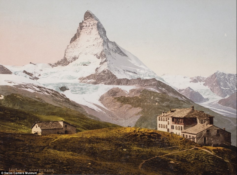 Color photos of popular tourist destinations, taken more than 100 years ago Color photos of popular tourist destinations, taken more than 100 years ago